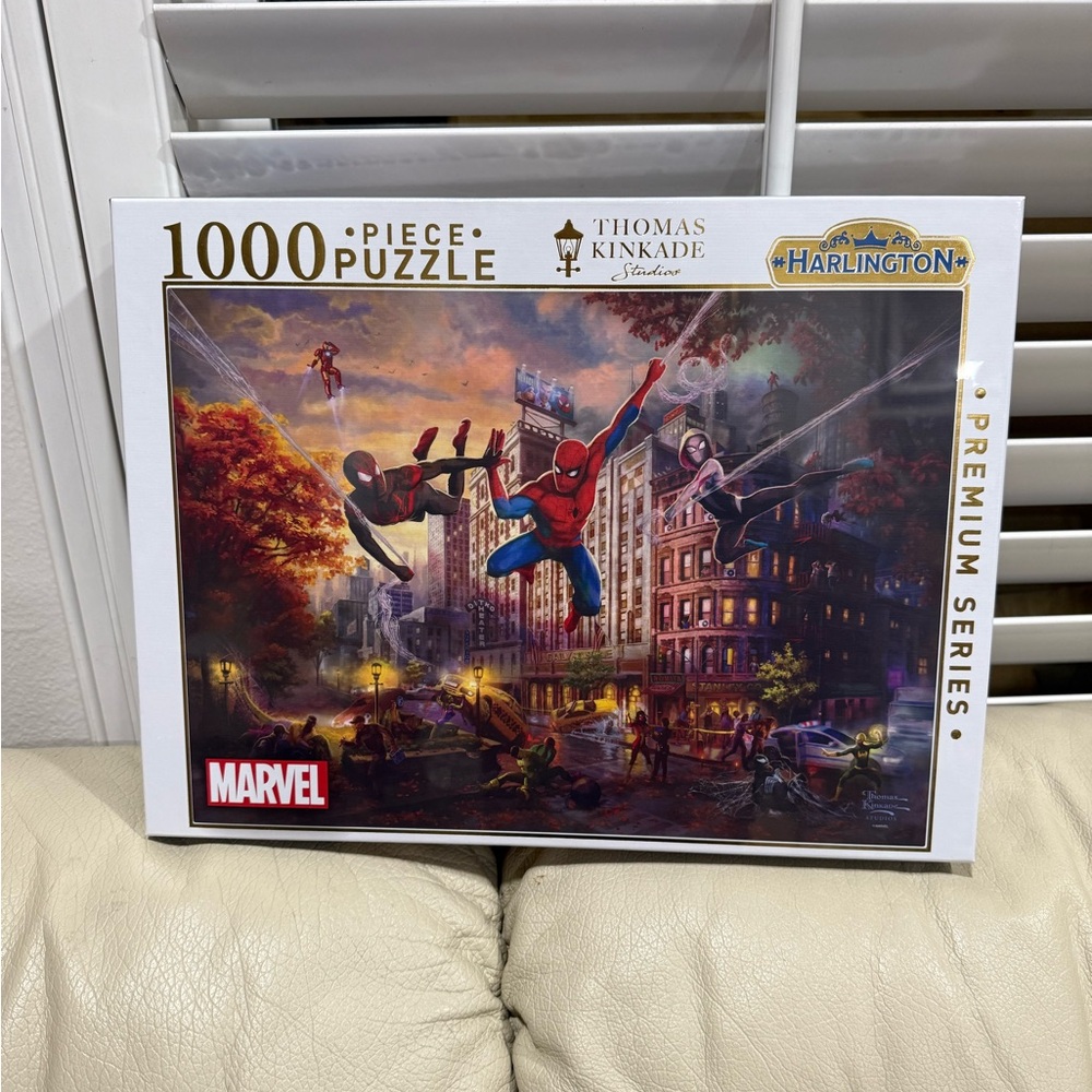1000 Piece Marvel Spiderman Puzzle Thomas Kinkade